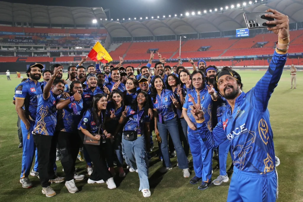 Karnataka Bulldozers CCL Winners of 2013